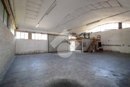 locale commerciale in affitto a Chiari