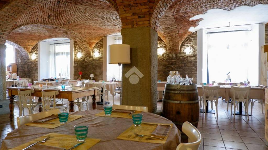 negozio in affitto a Chiari