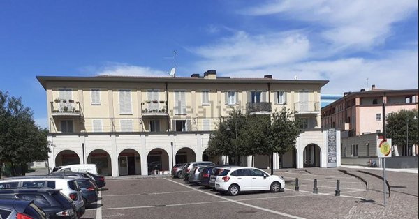 locale commerciale in affitto a Chiari