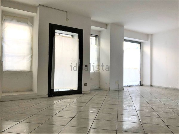 negozio in affitto a Chiari