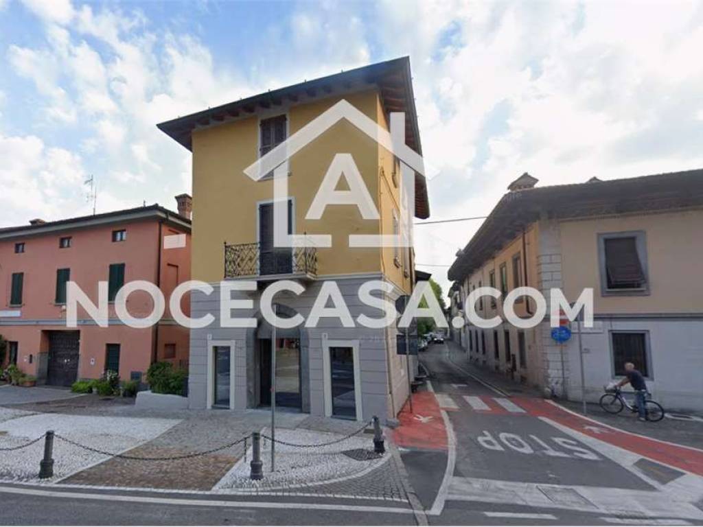 negozio in affitto a Chiari