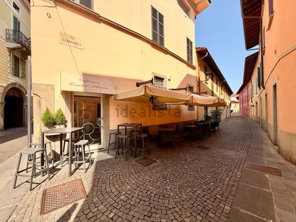 negozio in affitto a Chiari