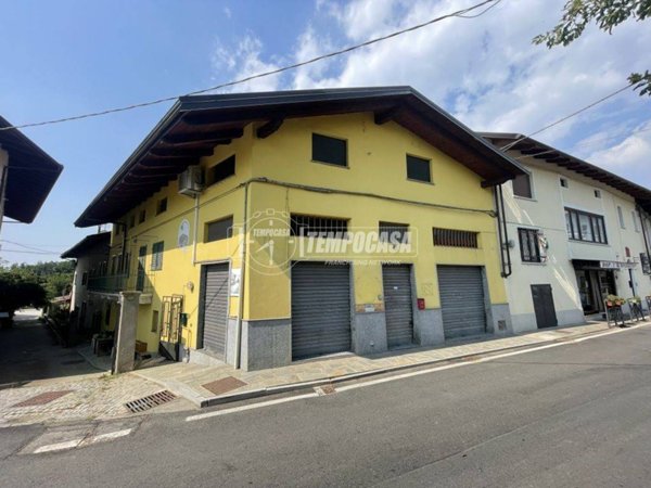 negozio in affitto a Castellamonte in zona Spineto