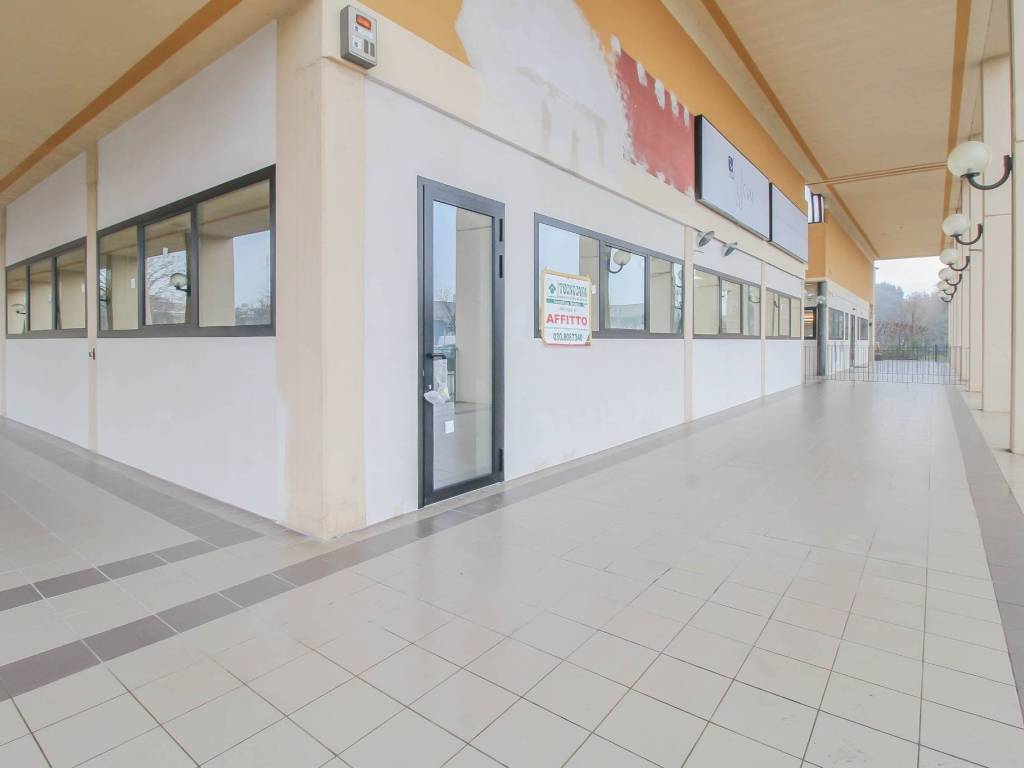 negozio in affitto a Coccaglio