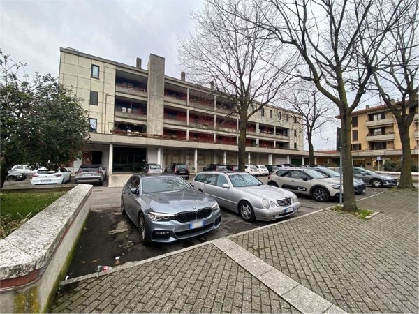 locale commerciale in affitto a Coccaglio