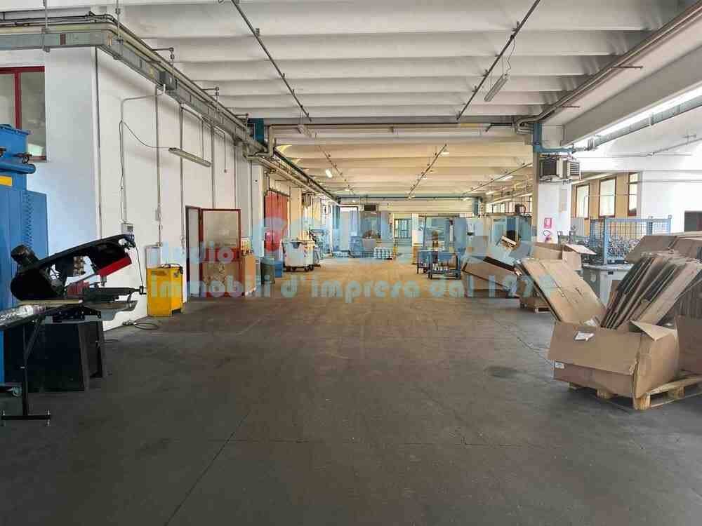 locale commerciale in affitto a Collebeato