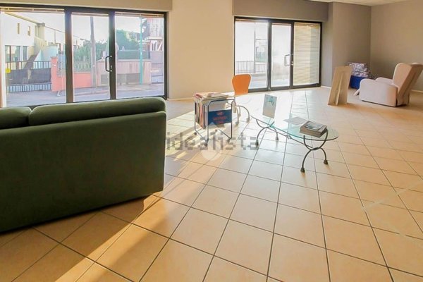 ufficio in affitto a Cologne