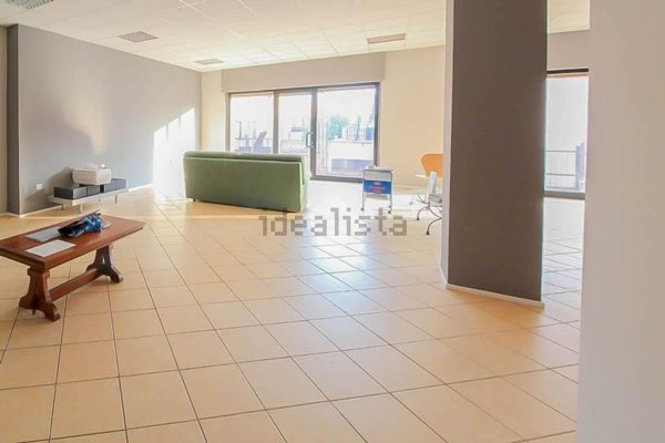 negozio in affitto a Cologne