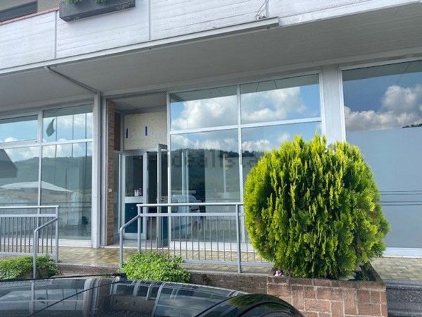 negozio in affitto a Cologne