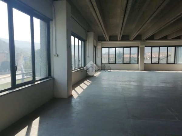 capannone in affitto a Concesio