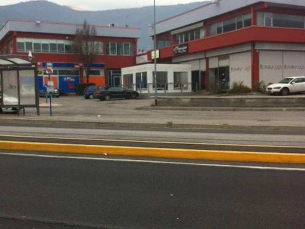 negozio in affitto a Concesio