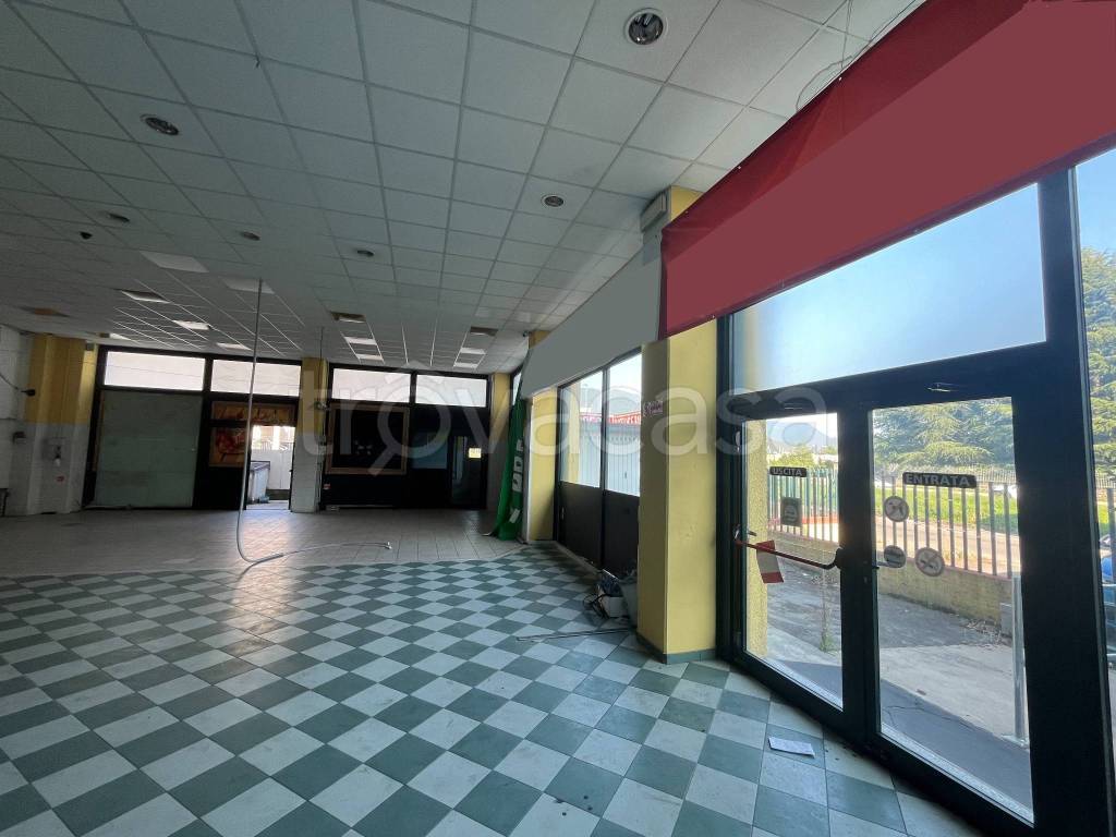 negozio in affitto a Concesio in zona San Vigilio