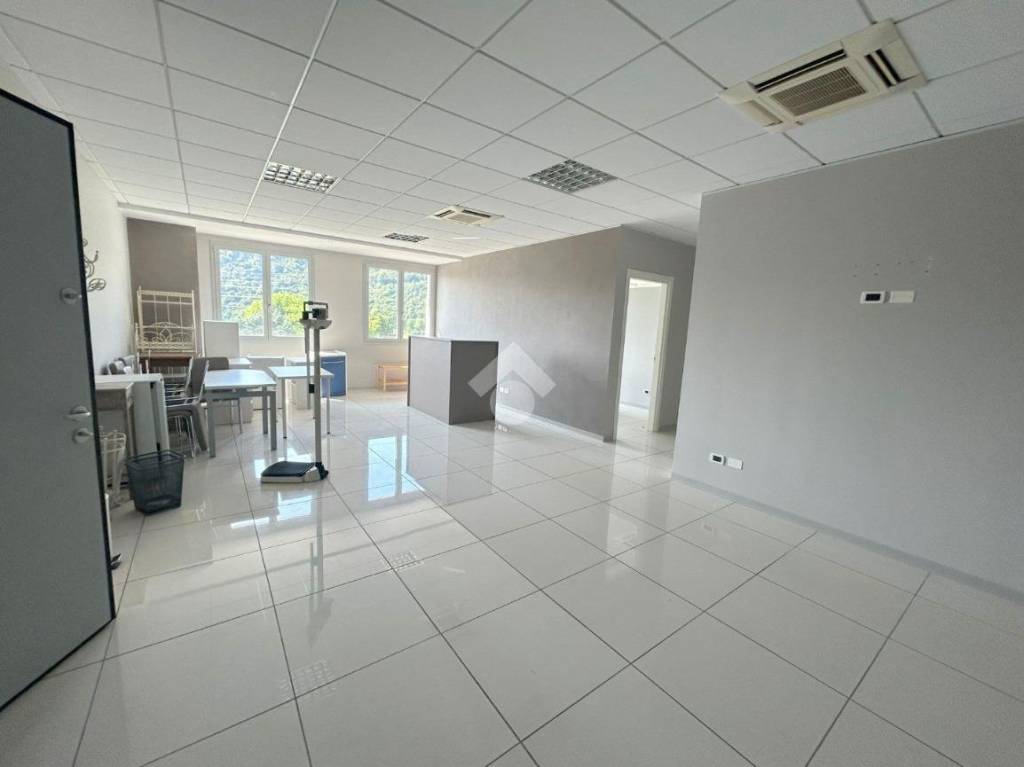 ufficio in affitto a Concesio in zona San Vigilio