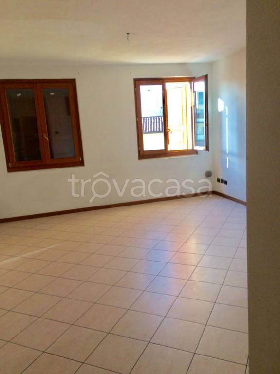 appartamento in affitto a Concesio in zona Costorio