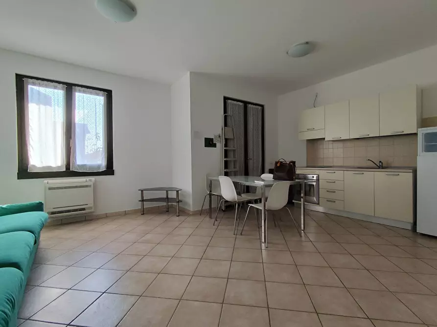 appartamento in affitto a Corte Franca in zona Timoline