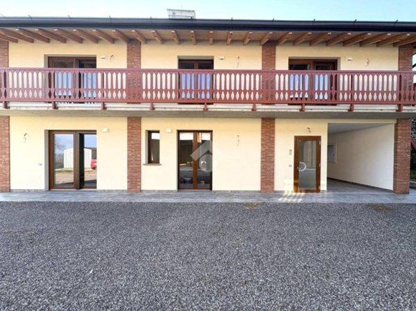 appartamento in affitto a Corte Franca