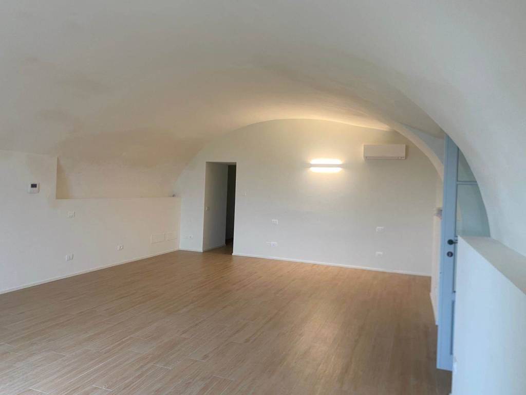 appartamento in affitto a Corte Franca