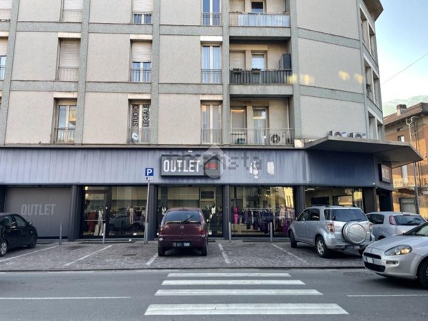 locale commerciale in affitto a Darfo Boario Terme