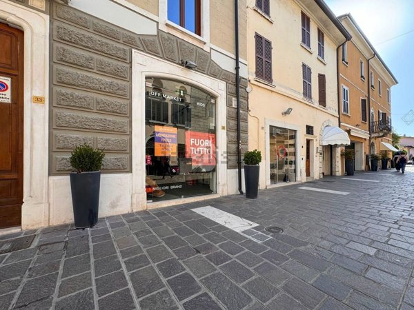 negozio in affitto a Desenzano del Garda