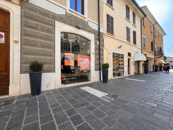 negozio in affitto a Desenzano del Garda