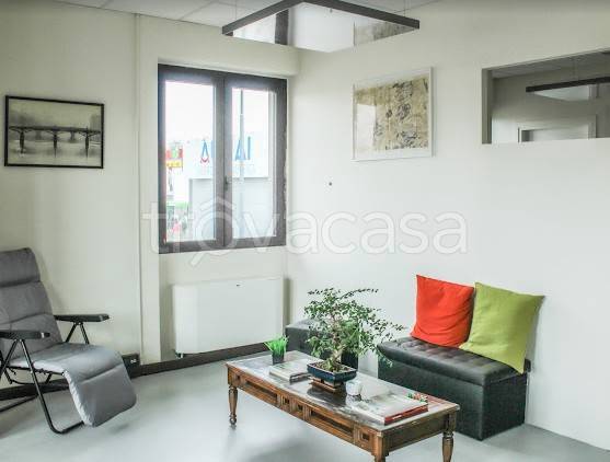 ufficio in affitto a Desenzano del Garda