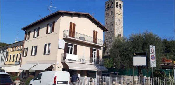 ufficio in affitto a Desenzano del Garda in zona Rivoltella