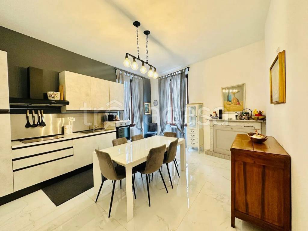 appartamento in affitto a Desenzano del Garda