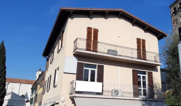 ufficio in affitto a Desenzano del Garda in zona Rivoltella