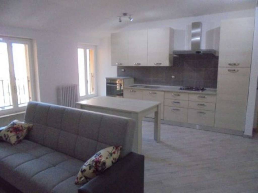 appartamento in affitto a Desenzano del Garda