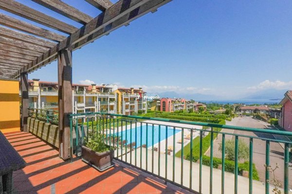 appartamento in affitto a Desenzano del Garda in zona Rivoltella