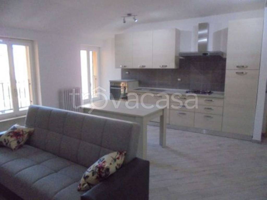 appartamento in affitto a Desenzano del Garda
