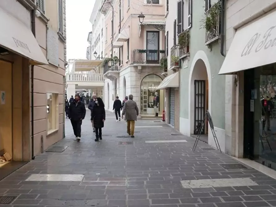 negozio in affitto a Desenzano del Garda
