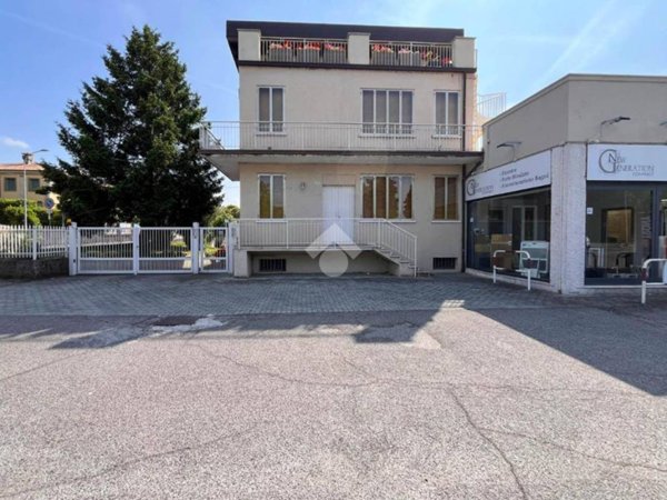 appartamento in affitto a Desenzano del Garda