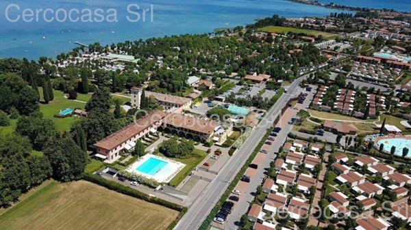 appartamento in affitto a Desenzano del Garda in zona Rivoltella