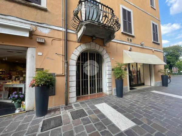 negozio in affitto a Desenzano del Garda