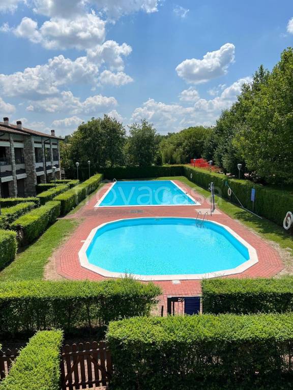 appartamento in affitto a Desenzano del Garda in zona Rivoltella