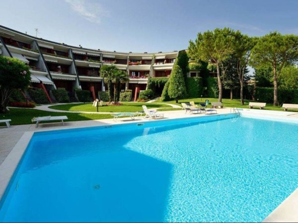 appartamento in affitto a Desenzano del Garda in zona Rivoltella