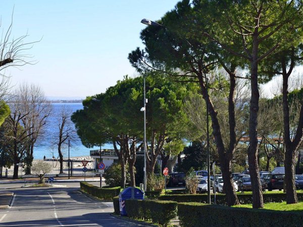 appartamento in affitto a Desenzano del Garda