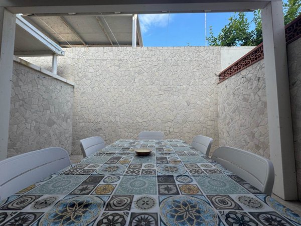 casa indipendente in affitto a Desenzano del Garda in zona San Pietro