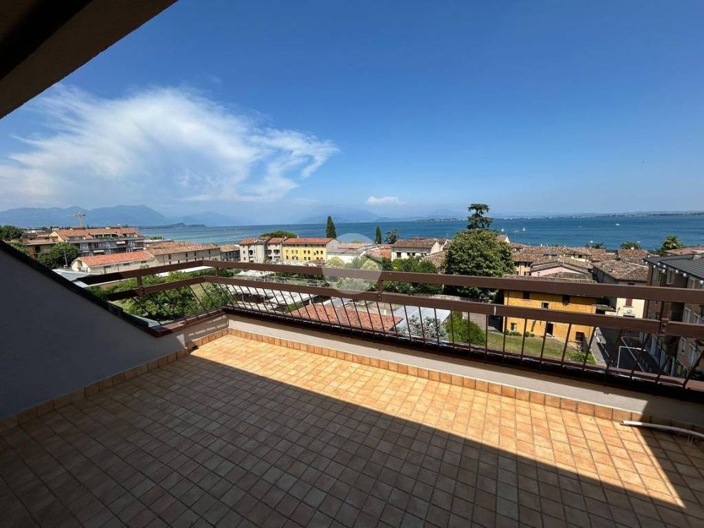 appartamento in affitto a Desenzano del Garda