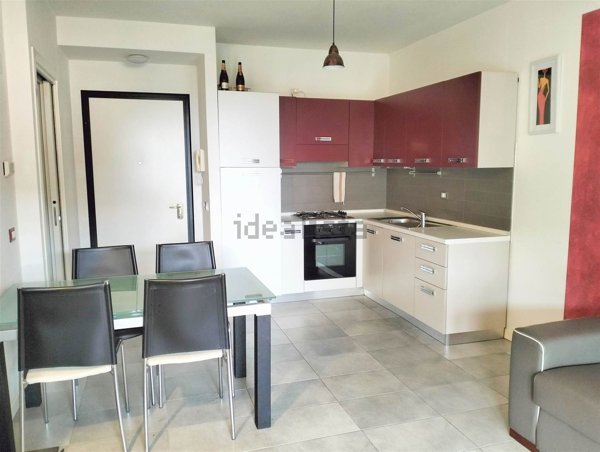 appartamento in affitto a Desenzano del Garda in zona Rivoltella