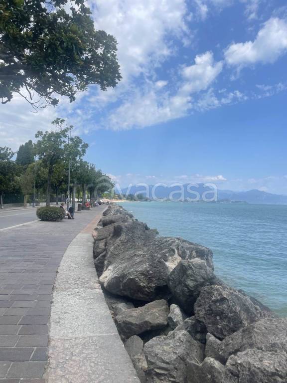 appartamento in affitto a Desenzano del Garda