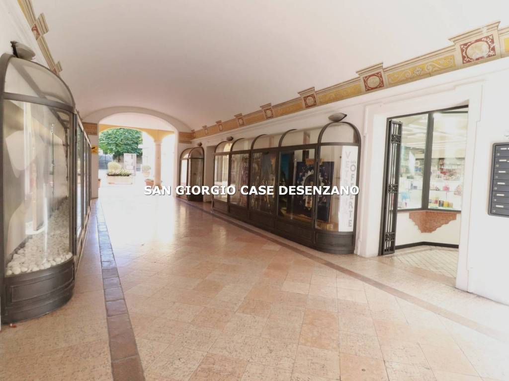 ufficio in affitto a Desenzano del Garda