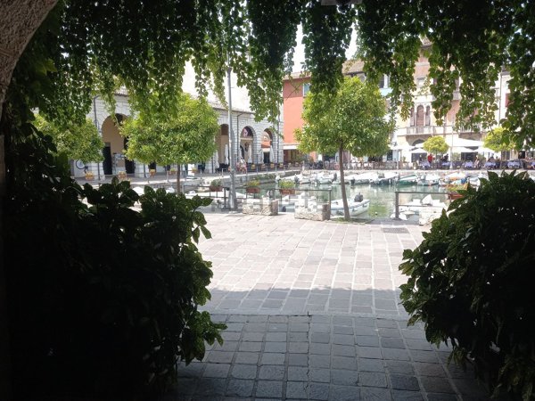 appartamento in affitto a Desenzano del Garda