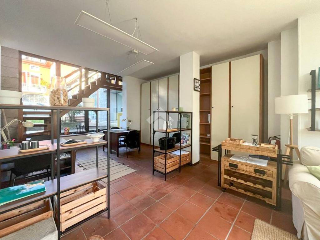 ufficio in affitto a Desenzano del Garda
