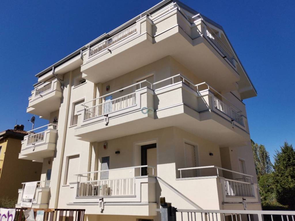appartamento in affitto a Desenzano del Garda