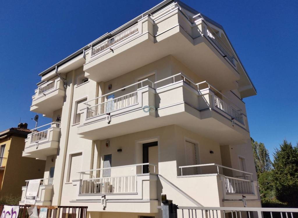 appartamento in affitto a Desenzano del Garda