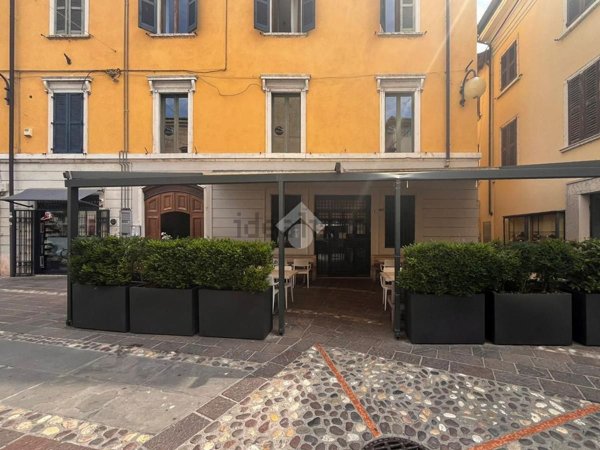 locale commerciale in affitto a Desenzano del Garda