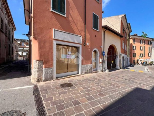 negozio in affitto a Desenzano del Garda