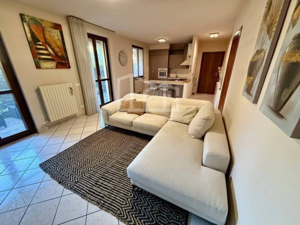 appartamento a Desenzano del Garda in zona San Martino della Battaglia